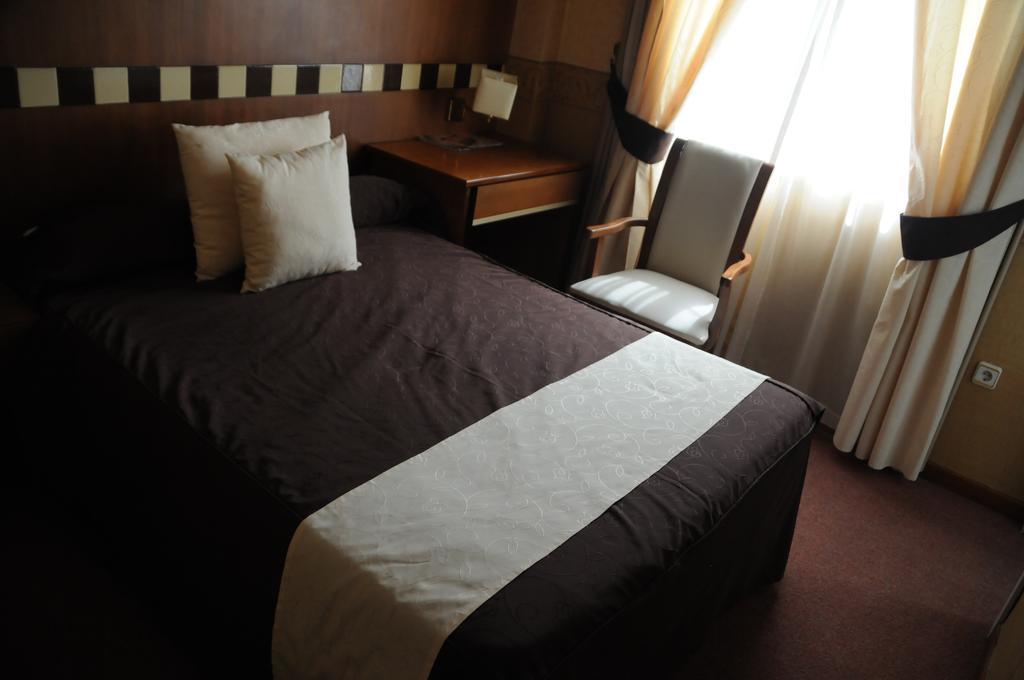 Hotel Las Yucas Атарфе Экстерьер фото