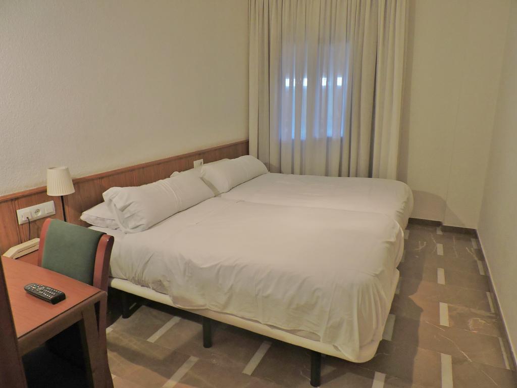 Hotel Las Yucas Атарфе Экстерьер фото
