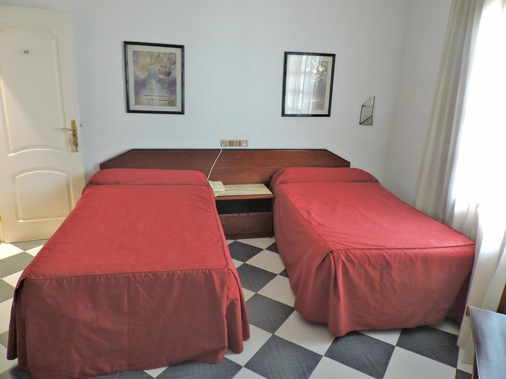Hotel Las Yucas Атарфе Экстерьер фото