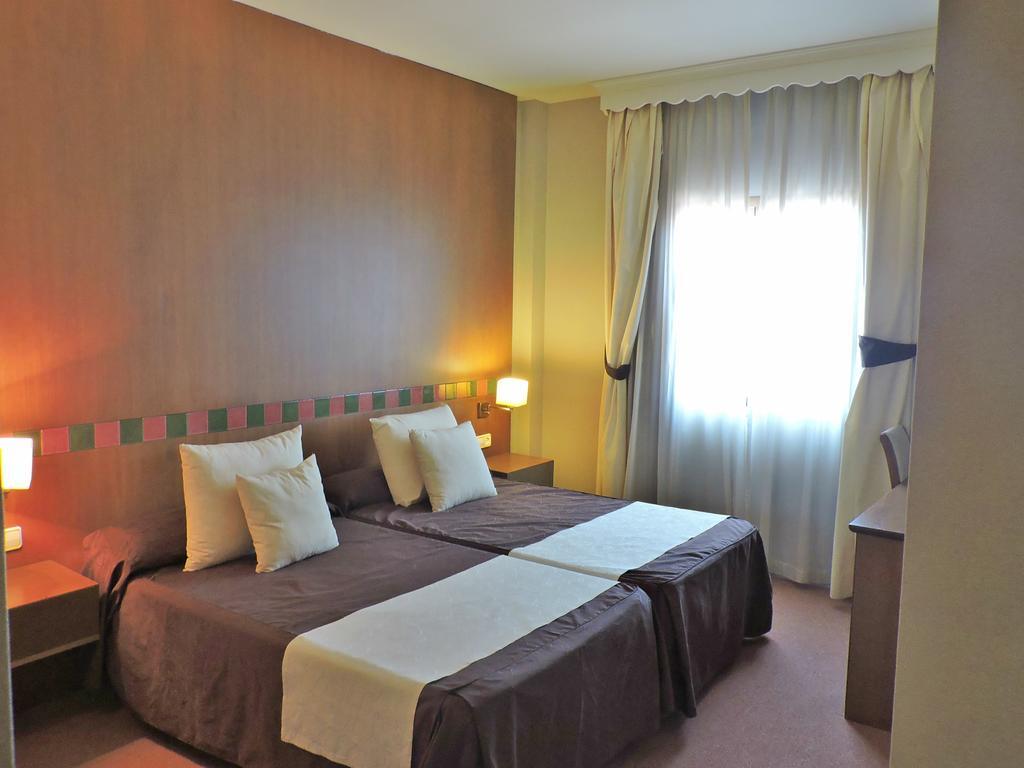 Hotel Las Yucas Атарфе Экстерьер фото