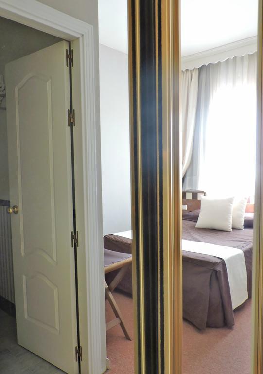 Hotel Las Yucas Атарфе Экстерьер фото