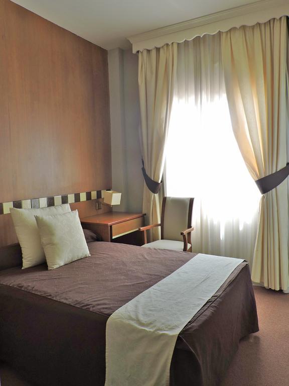 Hotel Las Yucas Атарфе Экстерьер фото
